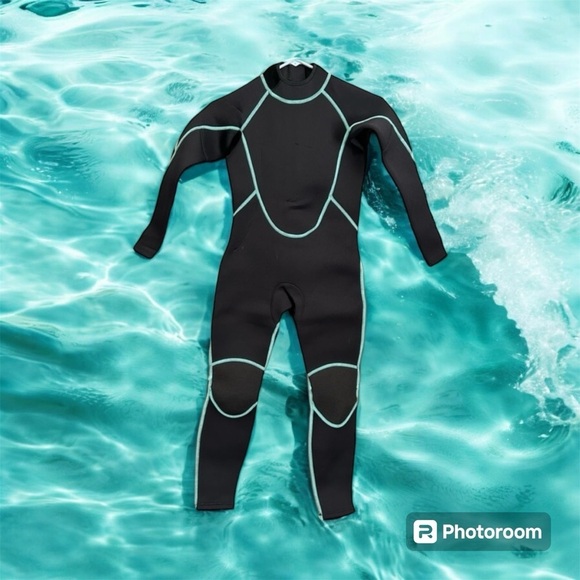 NWT Kids Wetsuit - Picture 1 of 10